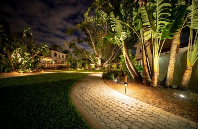 Landscape Lighting-Hardscape Contractors of Wellington