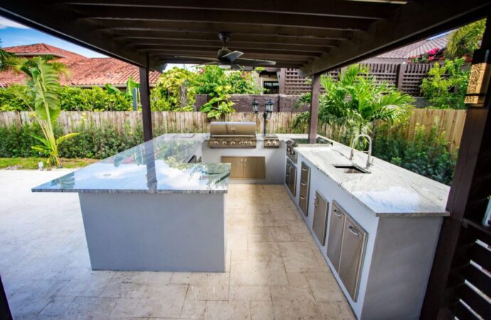 Outdoor Kitchens-Hardscape Contractors of Wellington